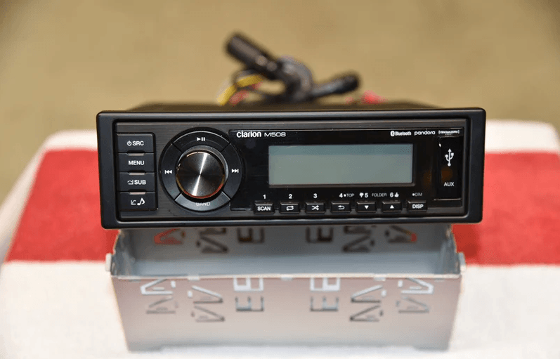 Clarion M508 Digital Media Receiver User Manual