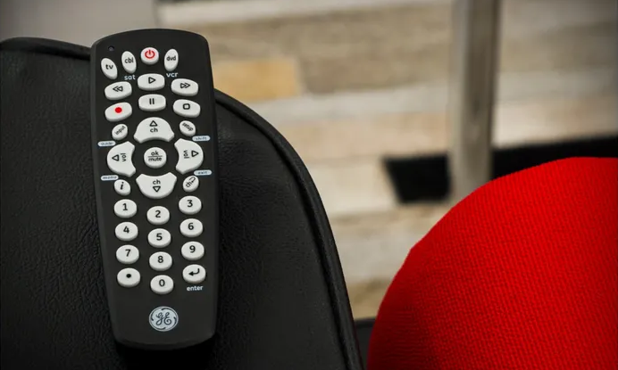GE CL3 Universal Remote Control-featured