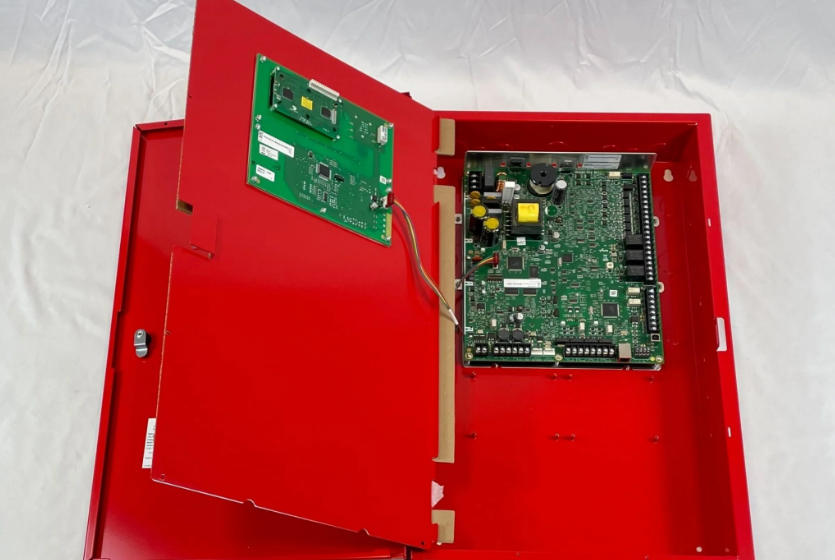 Honeywell 6700 Silent Knight Fire Alarm Control Panel-featured