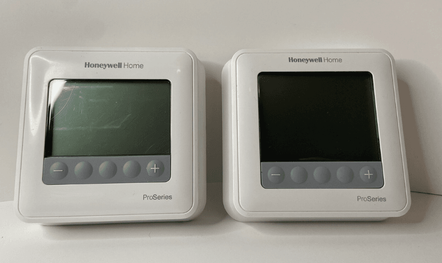 Honeywell T4 Pro Programmable Thermostat User Manual