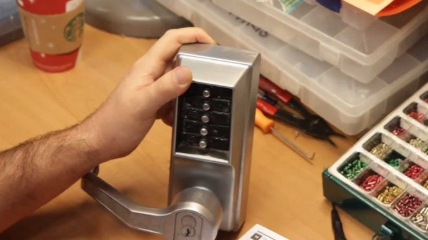 Kaba Simplex 1000 Series Door Lock-featured