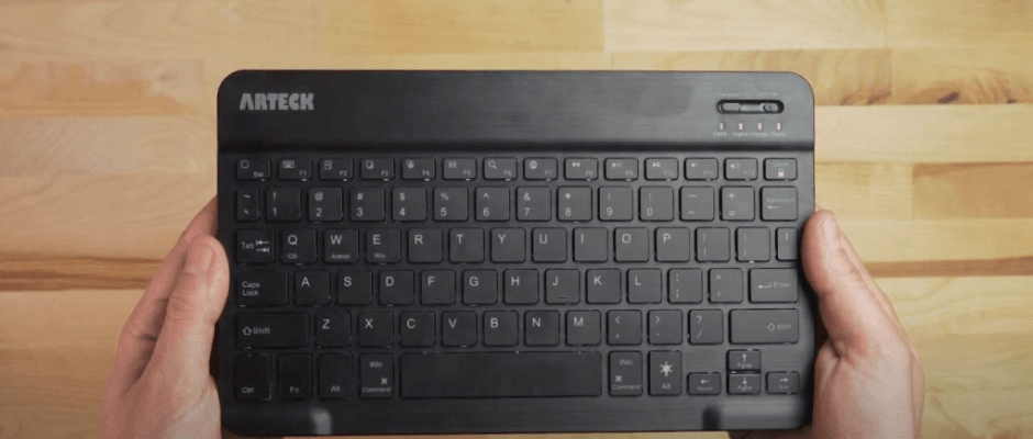 Arteck HB030B Bluetooth Keyboard-featured