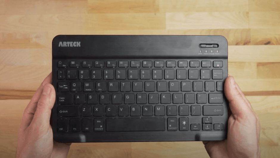Arteck HB030B Bluetooth Keyboard-featured