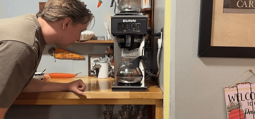BUNN VP17-1SS Pourover Coffee Brewer-featured