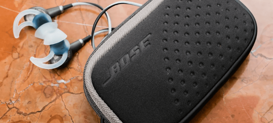 Bose QuietComfort 20 Headphone-featured