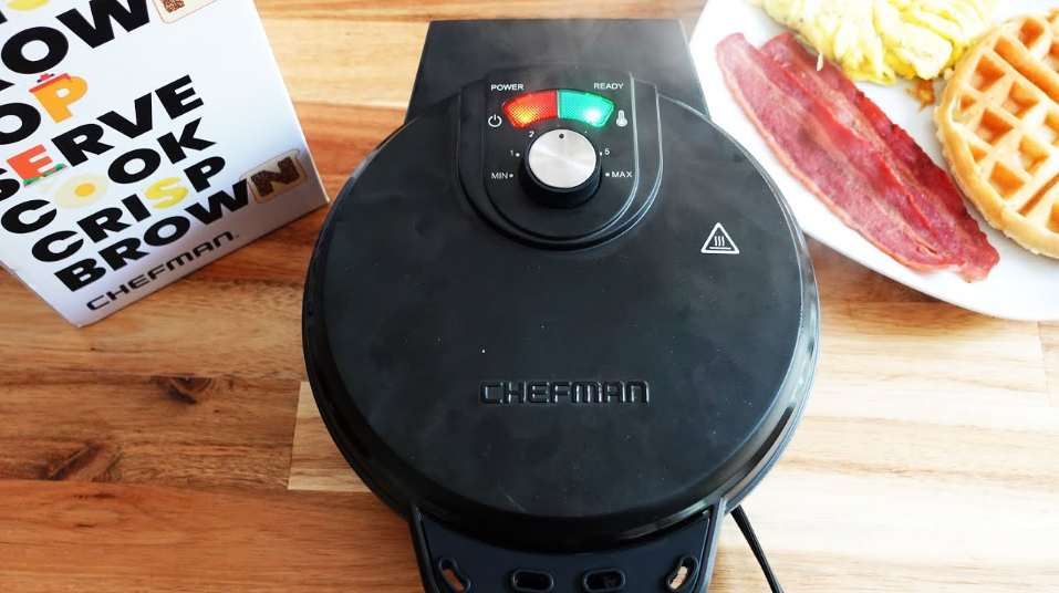 Chefman Anti-Overflow Belgian Waffle Maker User Guide