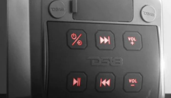 DS18 ENSBTRC-SQ Bluetooth Marine Universal Radio Stereo-featured