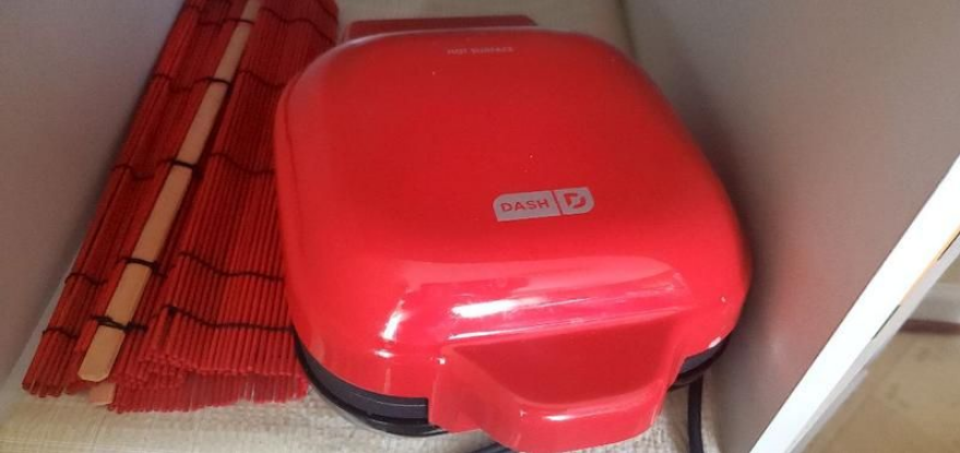 Dash DBBM900 Family Size Egg Bite Maker Instruction Manual