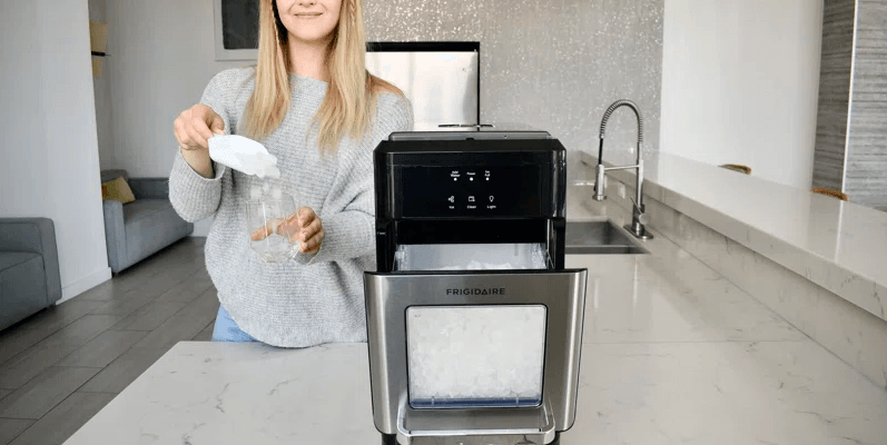 Frigidaire EFIC237 Countertop Nugget Ice Maker-featured