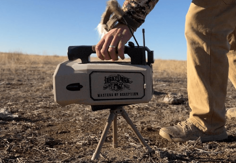 Lucky Duck Super Revolt 20021 6 Electronic Caller User Manual