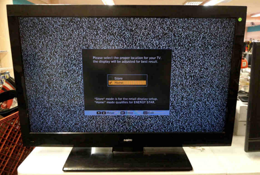 Sanyo DP55441 LCD TV-featured