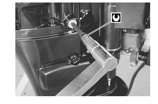 Suzuki DF-25 Outboard Motor23