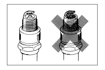 Suzuki DF-25 Outboard Motor31