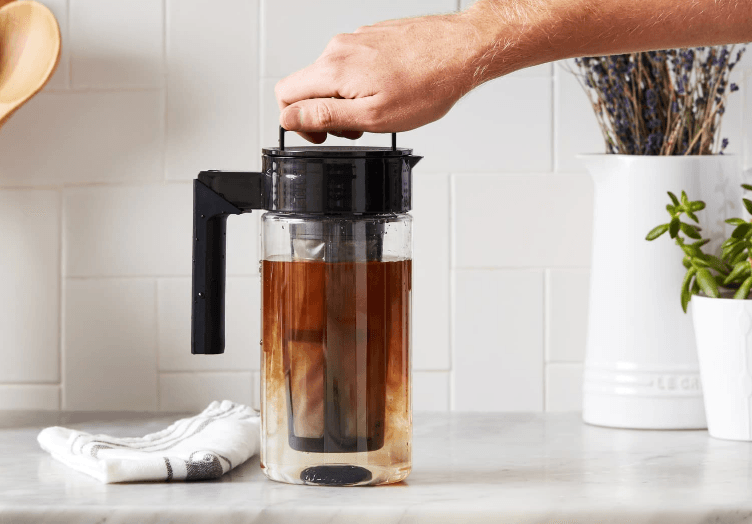 Takeya Patented Deluxe Cold Brew Coffee Maker User Guide