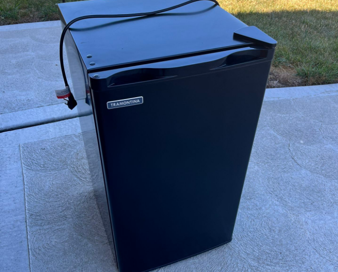 Tramontina 80901-100 Compact Refrigerator-featured