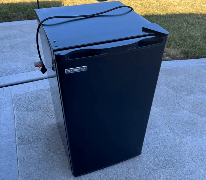 Tramontina 80901-100 Compact Refrigerator User Manual