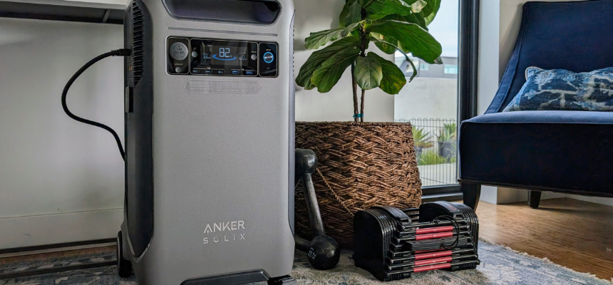 Anker SOLIX F3800 Portable Power Station-featured