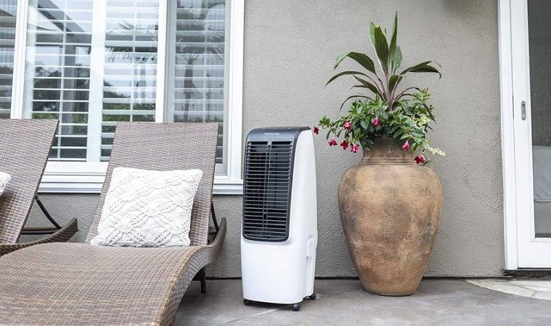 Frigidaire EC300W Portable Evaporative Air Fan and Humidifier User Manual