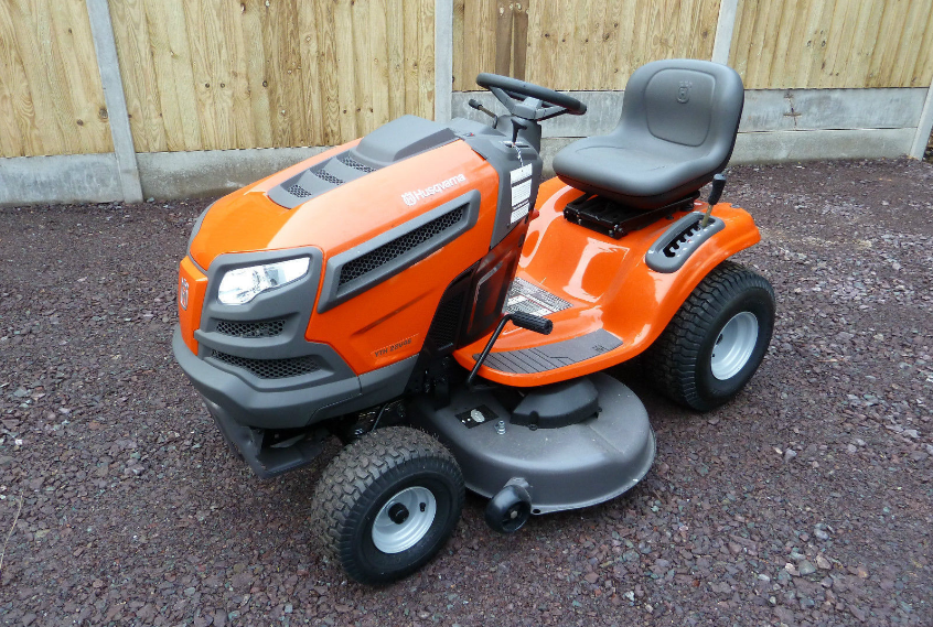 Husqvarna YTH21K46 Riding Lawn Mower User Manual