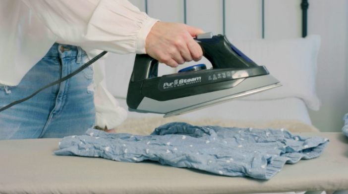 PurSteam PSSI-01 1700W Steam Iron-featured