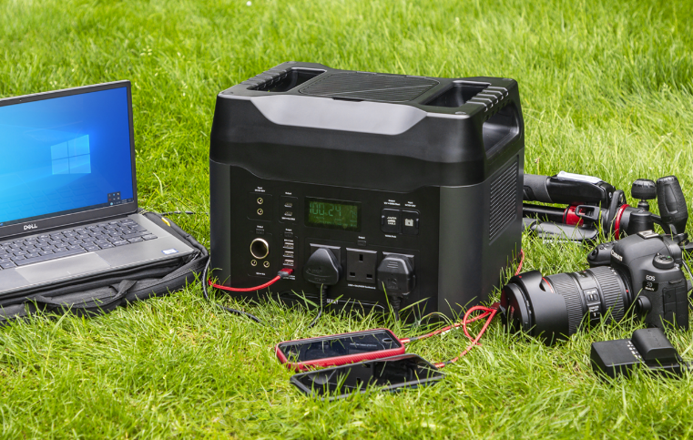 Sealey SPB2200W Portable Power Station User Manual