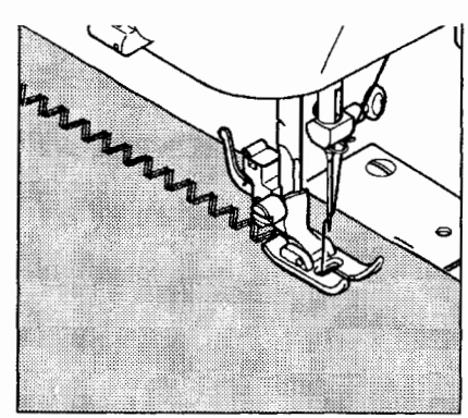 Singer 132 Featherweight Sewing Machine 42