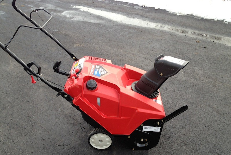 Troy-Bilt Squall 2100 Snow Blower User Manual Troy-Bilt Squall 2100 Snow Blower-featured