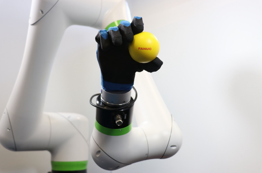 qbrobotics Fanuc CRX Robot SoftHand-featured
