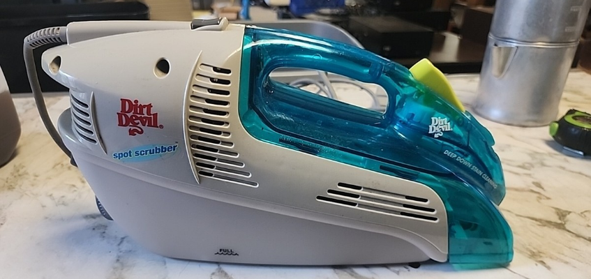 Dirt Devil Spot Scrubber Carpet Cleaner Machine-featured