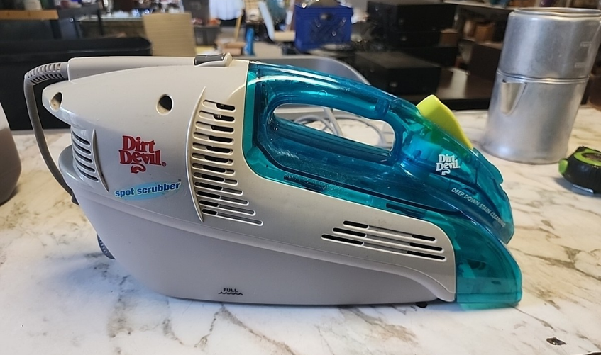 Dirt Devil Spot Scrubber Carpet Cleaner Machine-featured