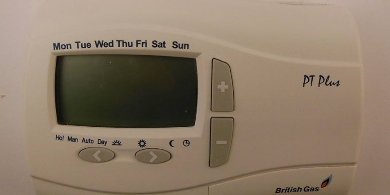 British Gas PT Plus Programmable Thermostat-featured