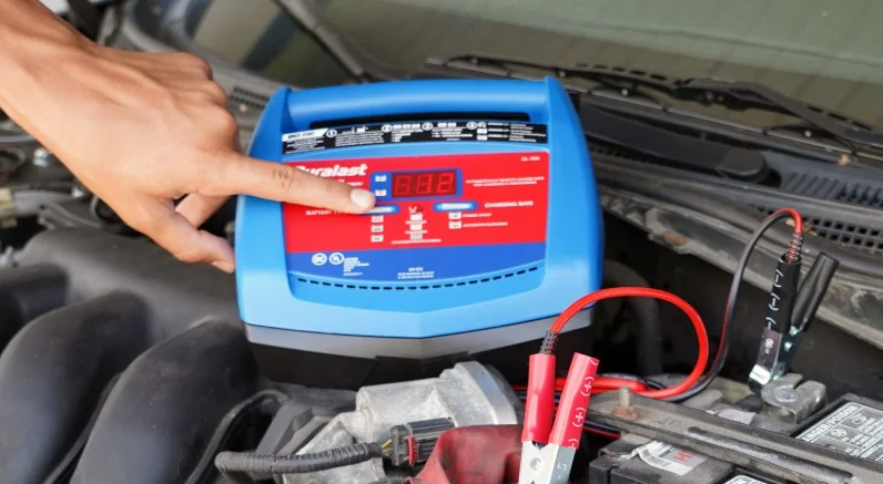 Duralast DL-15D 15 Amps Battery Charger User Guide Duralast DL-15D 15 Amps Battery Charger-featured