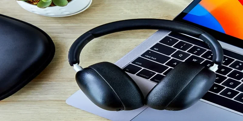 ONN 100094748 Wireless Over-Ear Headphones-FEAT IMAGE