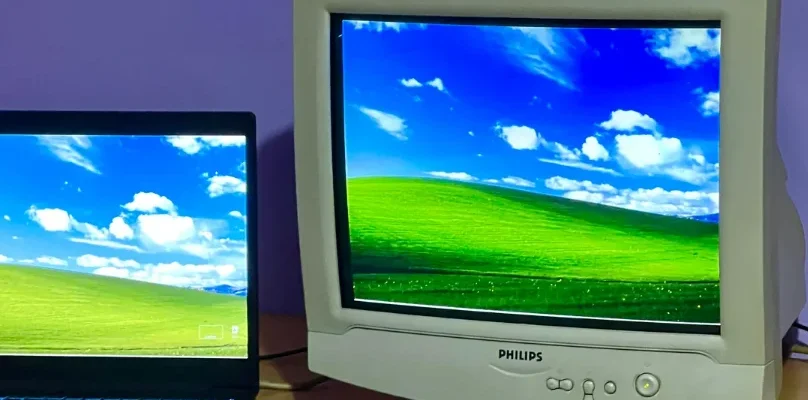 Phillips 107P LCD Monitor Instructions Manual feat