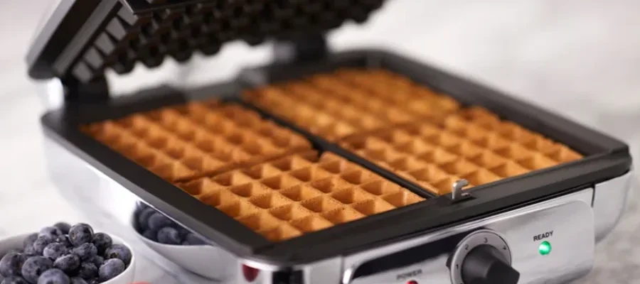 All-Clad 4 Square Belgian Waffle Maker featured image