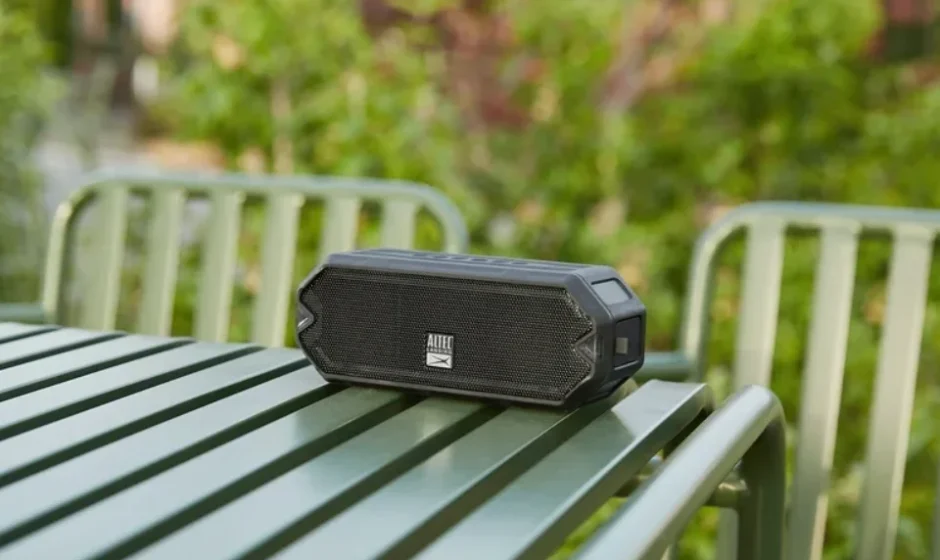 Altec HydraJolt Everythingproof Wireless Speaker-featured