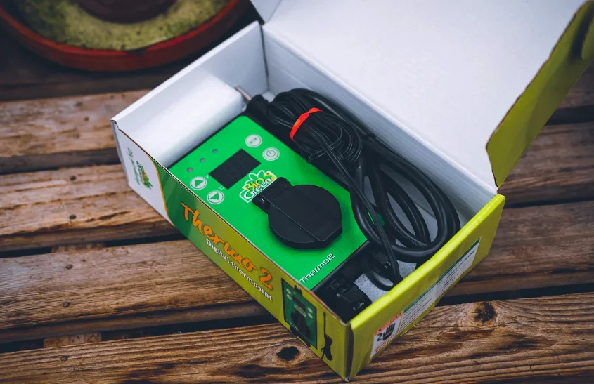 BIOGREEN THERMO 2 Digital Thermostat User Manual BIOGREEN THERMO 2 Digital Thermostat-featured