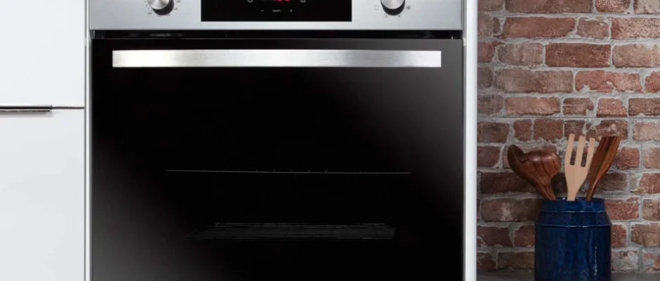 Baumatic BOMT608X 8-Function Electric Single Oven Manual feat