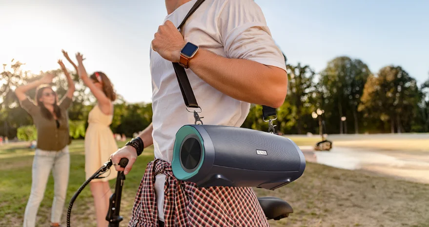 Doss Extreme Boom Pro D100 Bluetooth Speaker feat