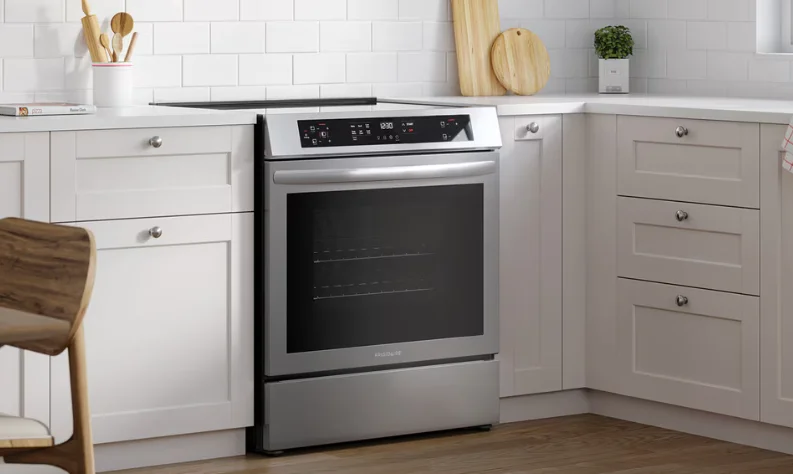 Frigidaire CGIH3047VF 30 Front Control Induction Range User Guide feat