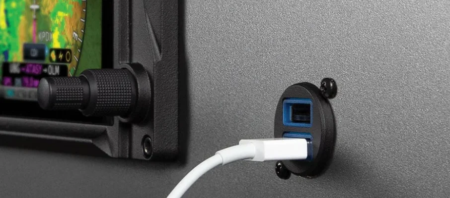 Garmin GSB 15 Dual-Port USB Charging Hub-featured