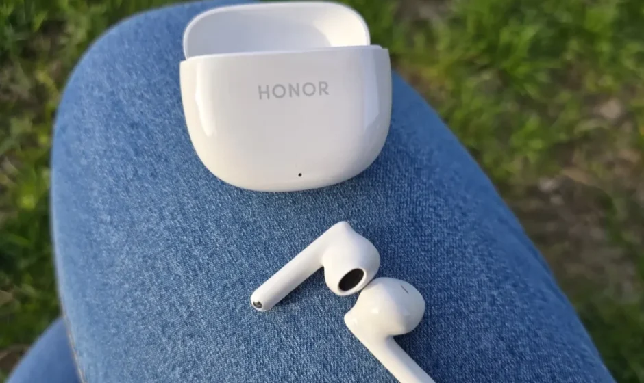 HONOR Earbuds X6 User Manual HONOR Earbuds X6 featured image