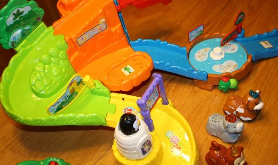 VTech Go Go Smart Animals Zoo Explorers Playset-featured