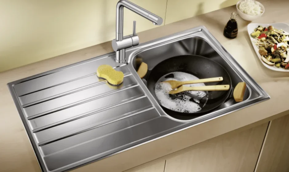 Wren Kitchens 500-1000 RVS Composite Sink-featured