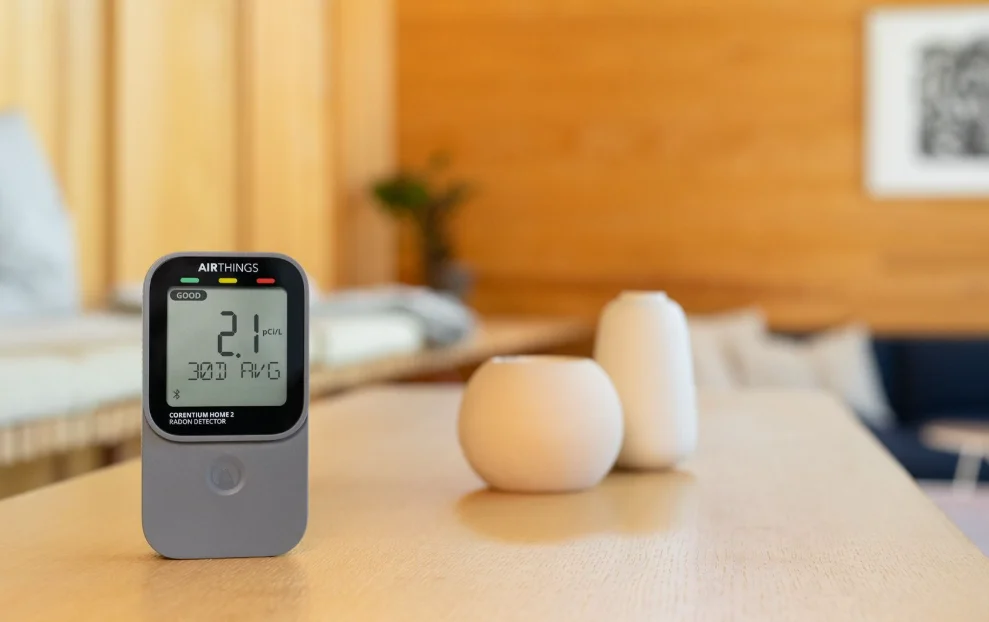 Airthings Corentium Home 2 Digital Radon Detector User Manual