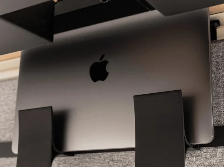 Beflo Syncline Integrated Laptop Holder-fi