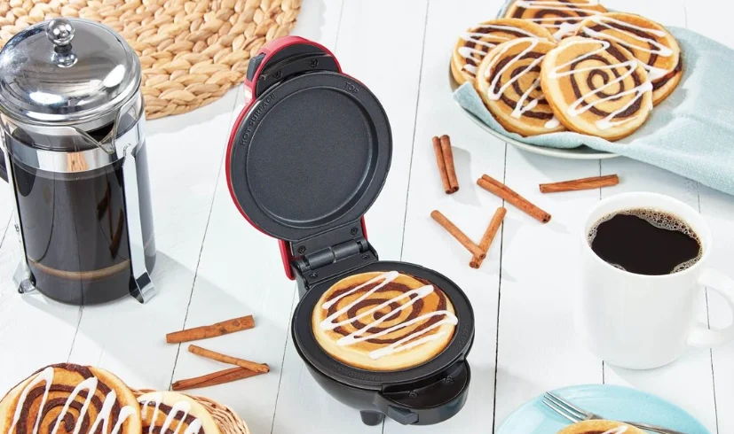 Dash DIW036GBRD04 Holiday Multimaker Mini System User Manual