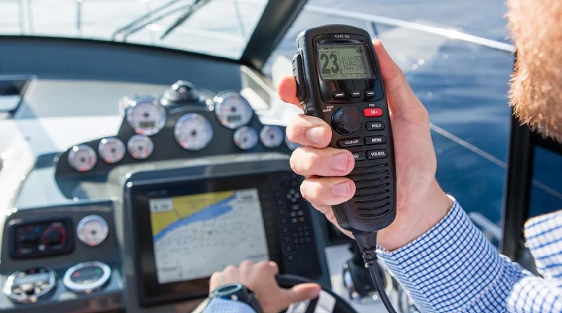 Garmin VHF 315i Marine Radio Owner’s Manual