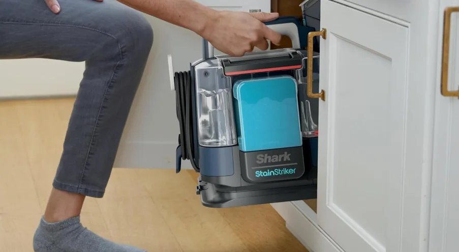 Shark PX202BRN StainStriker Portable Carpet Cleaner User Guide feat