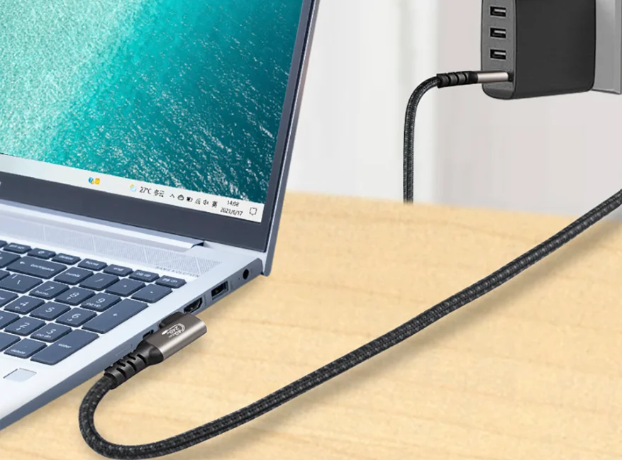 VCOM CU541M USB4 Cable Thunderboult User Manual